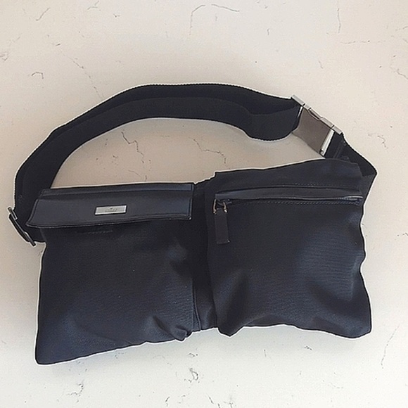 VINTAGE GUCCI Waist / Bum Bag - Black / Logo - Picture 2 of 14